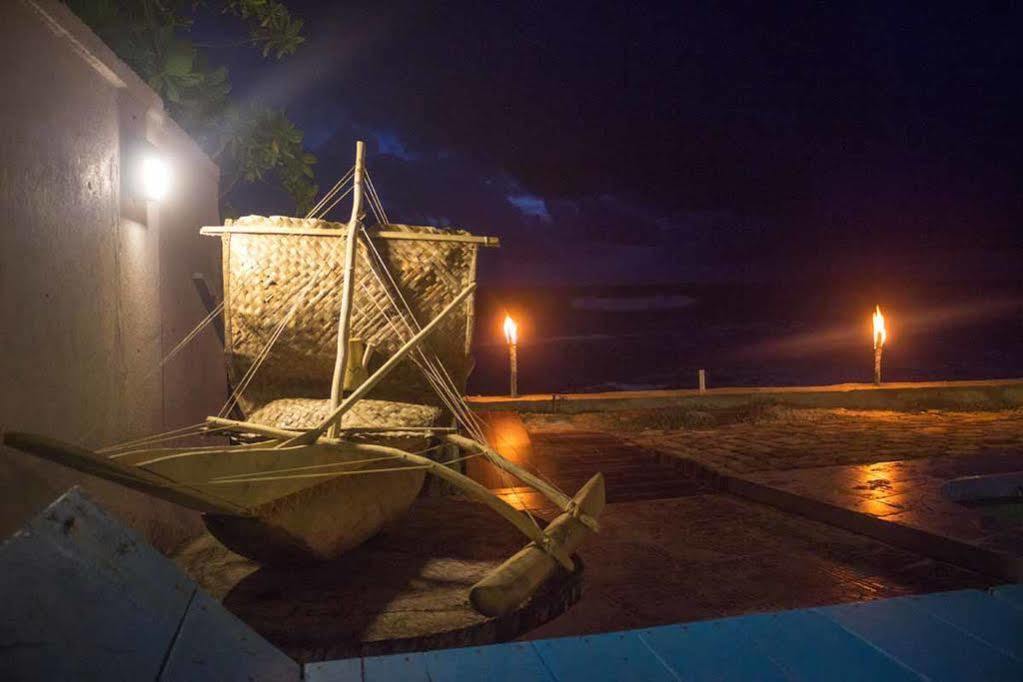 Lucky Seven Beach Resort Hikkaduwa Exterior photo